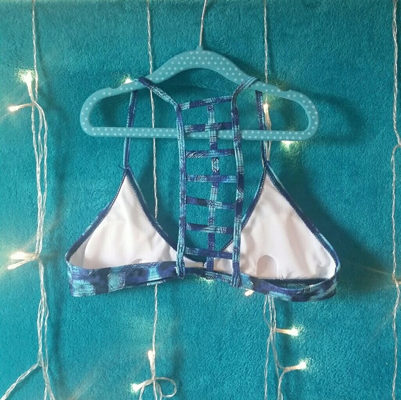 Swimsuit Top - Picture 2 of 6